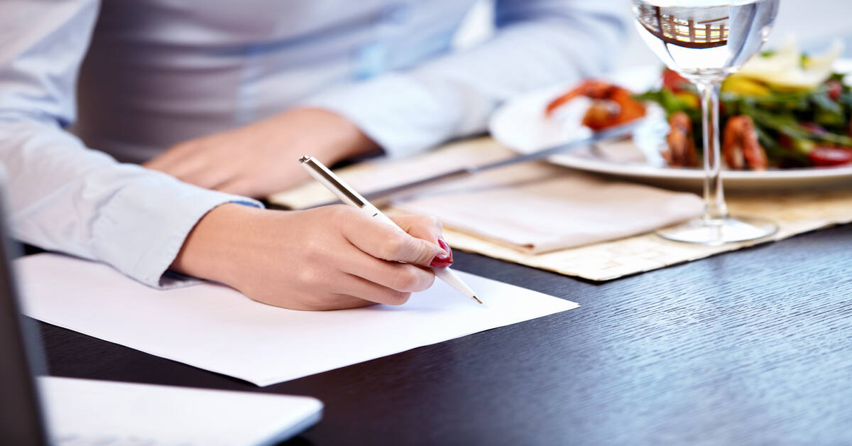 Restaurant Review Writing: A Beginner’s Comprehensive Guide